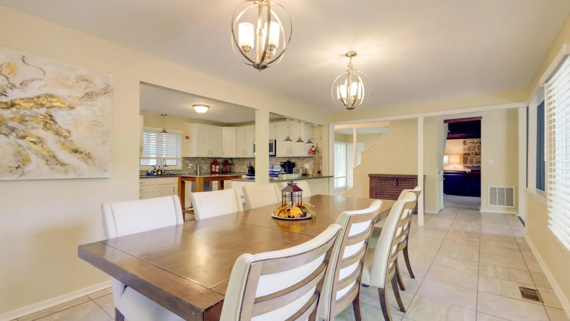 Lakefront Newport News Home, 6 Mi To City Center! Сasa de vacaciones