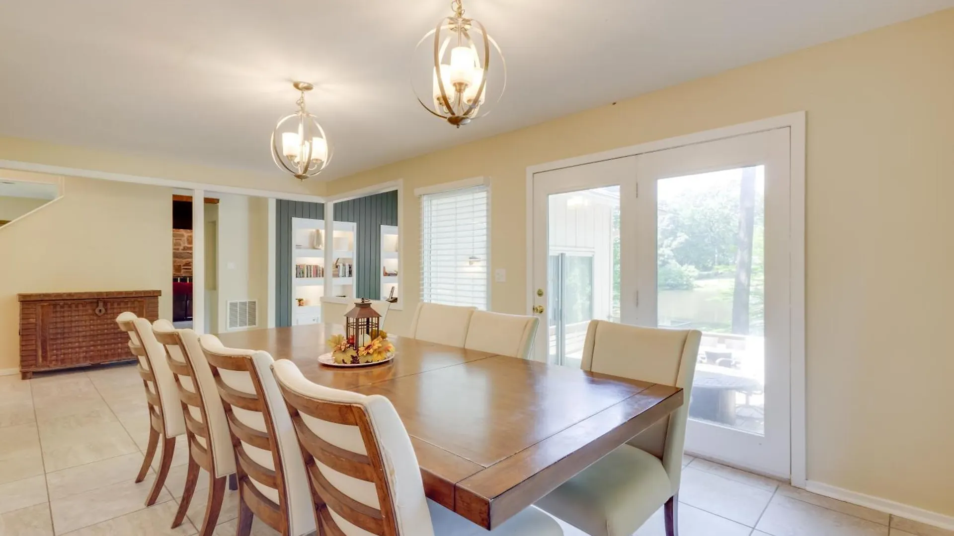 Lakefront Newport News Home, 6 Mi To City Center!